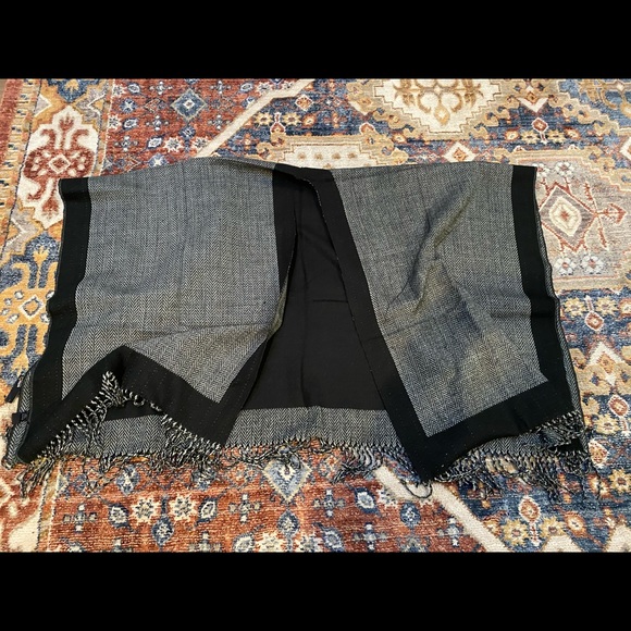 Herringbone Poncho - Picture 3 of 5